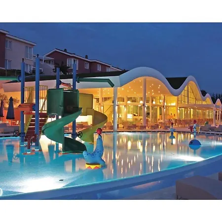 Appartamento Stunning In With Outdoor Swimming Pool, 2 Bedrooms And Wifi *