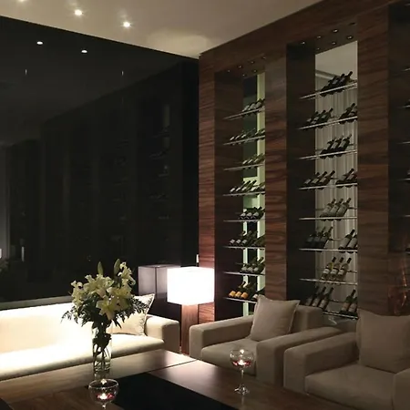 Stunning In With Outdoor Swimming Pool, 2 Bedrooms And Wifi Appartamento
